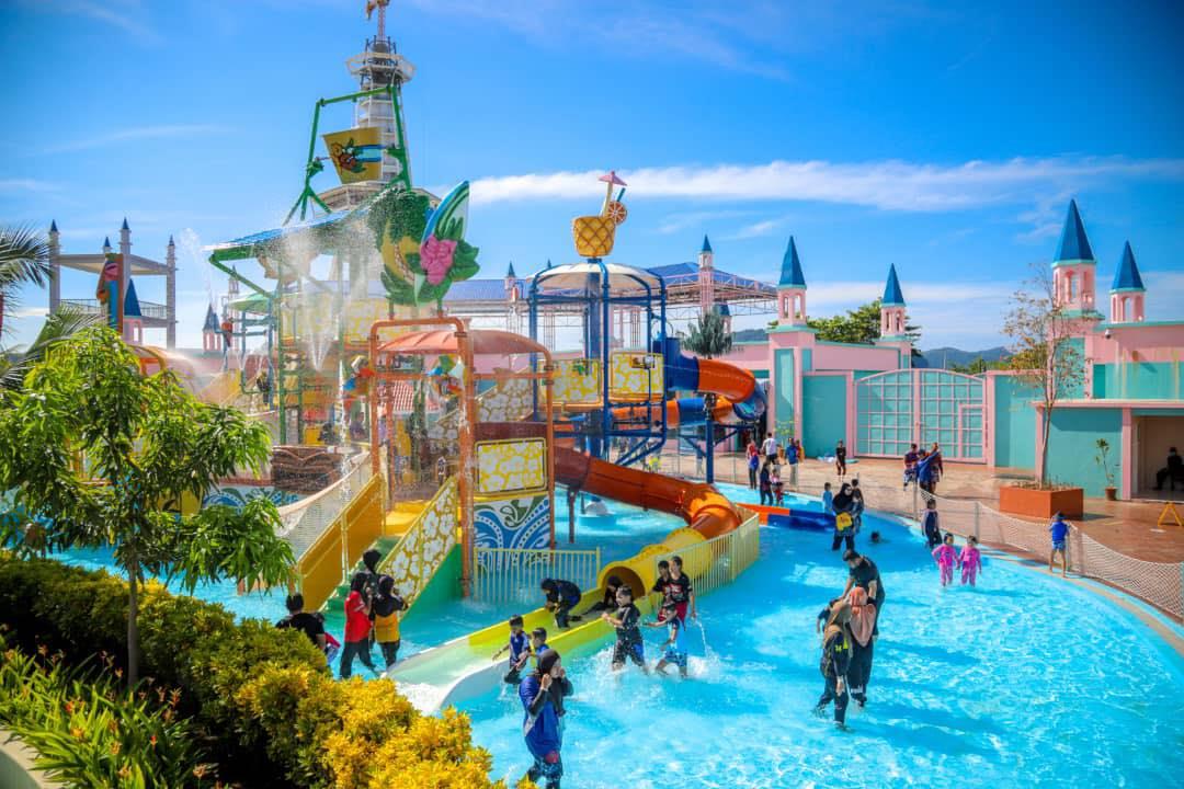 Splash Out Langkawi Water Theme Park Admission (Malaysian) - GoTraz